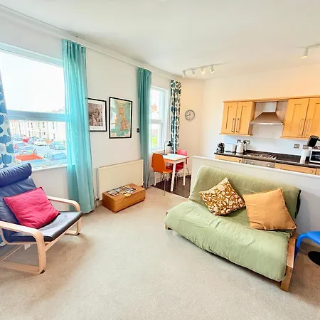 Perfect Flat For Leisure & Work Apartment