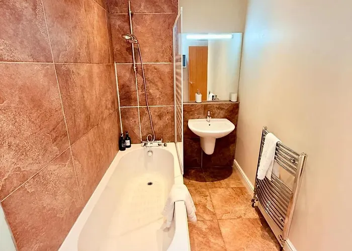 Perfect Flat For Leisure & Work * Bristol