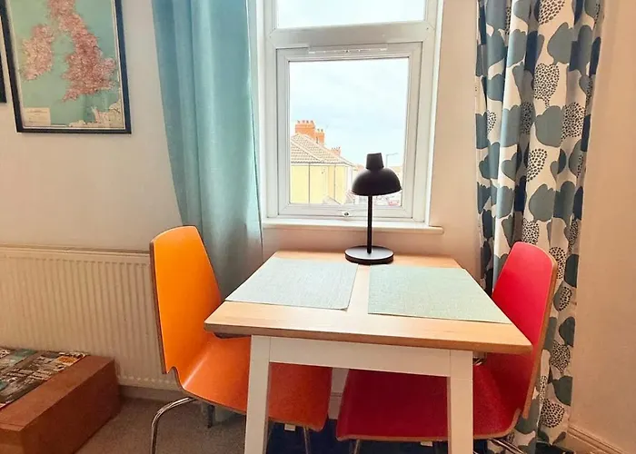 Perfect Flat For Leisure & Work *