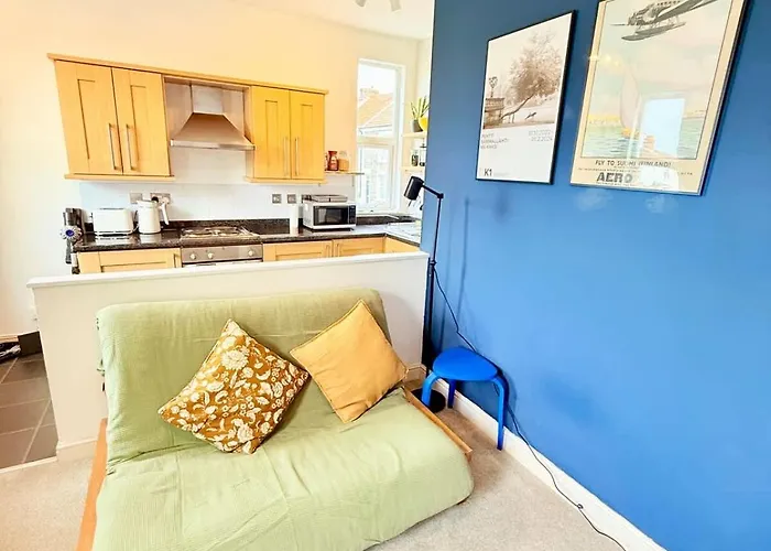 Perfect Flat For Leisure & Work * Bristol